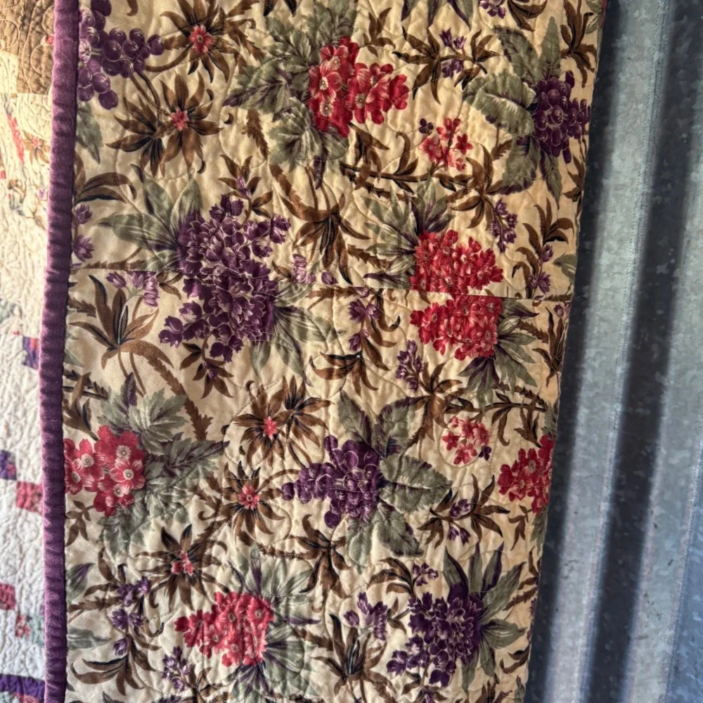 Handmade Patchwork Floral Quilt Blanket 54